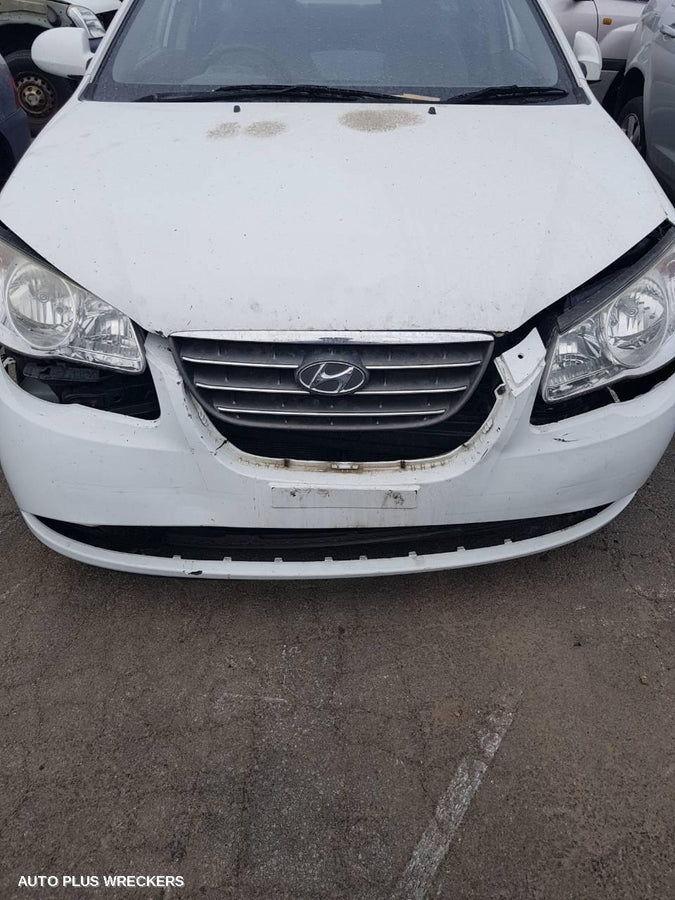 2008 Hyundai Elantra Left Taillight