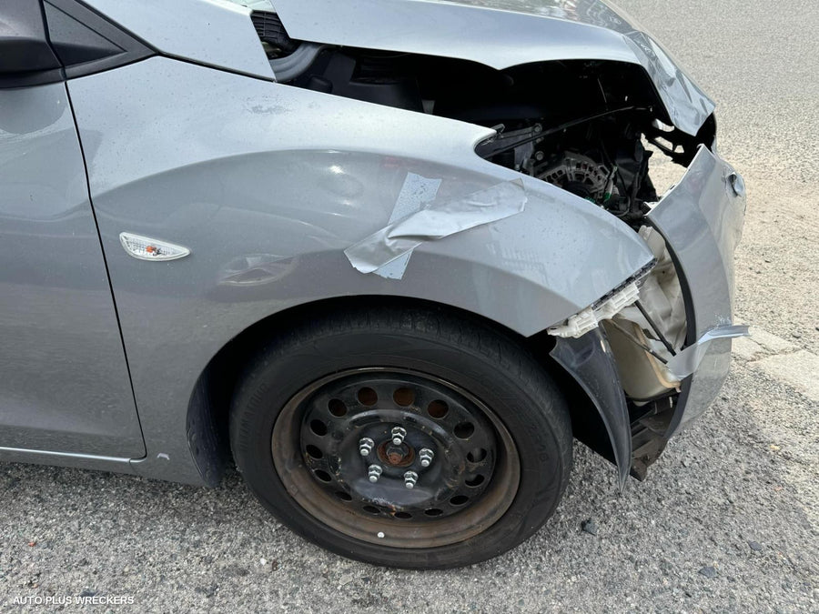 2014 Hyundai I30 Column