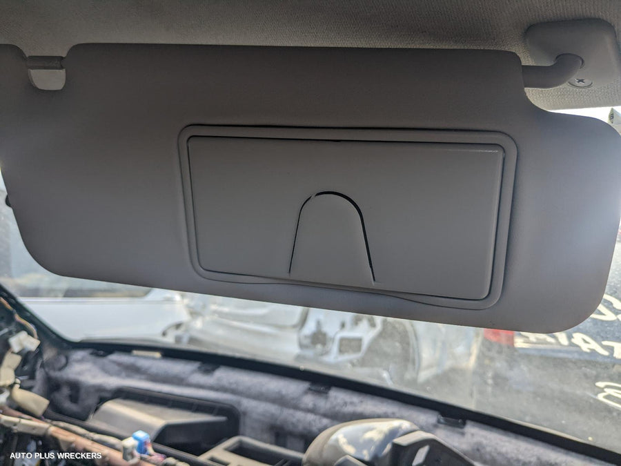 2019 Suzuki Vitara Left Front Door Window