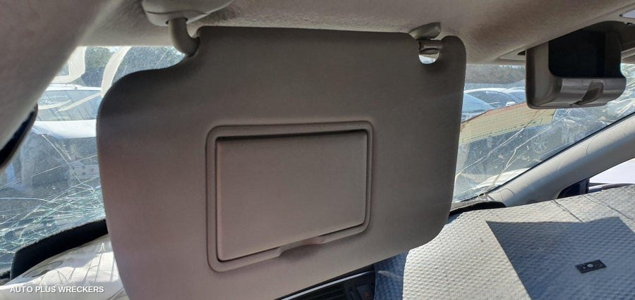 2013 NISSAN PULSAR SUNVISOR
