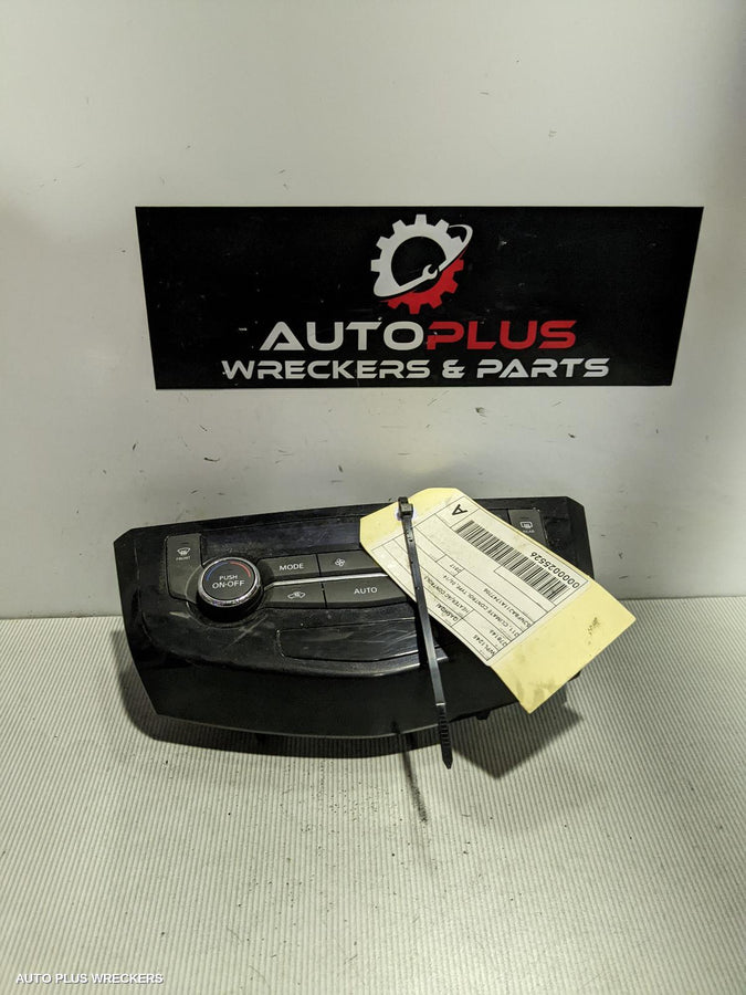 2017 Nissan Qashqai Heater Ac Controls