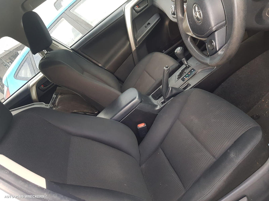 2013 Toyota Rav4 Left Rear Door Window