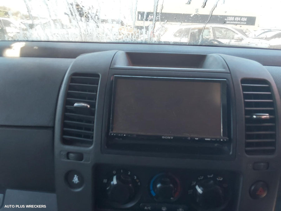 2006 Nissan Pathfinder Grille