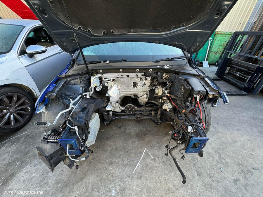 2018 Volkswagen Golf Left Rear Door Window