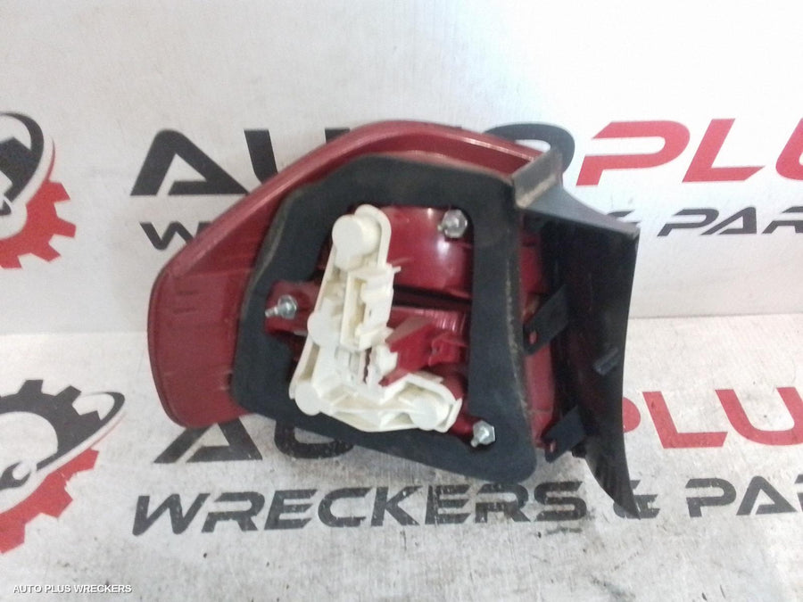 2005 Bmw 3 Series Right Taillight