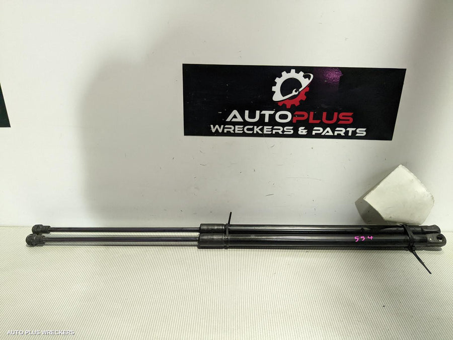 2013 Holden Cruze Hatch Strut