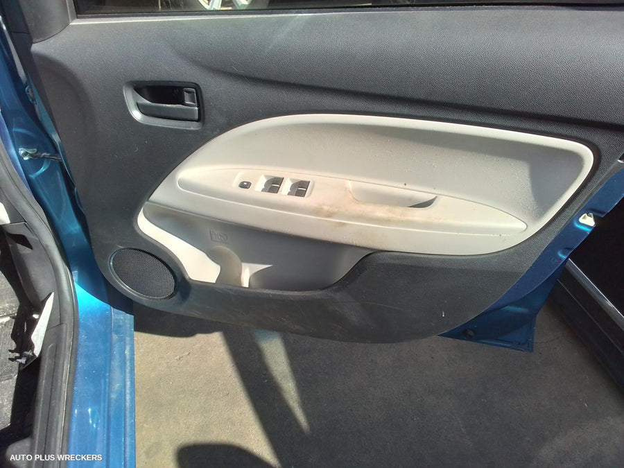 2013 Mitsubishi Mirage Left Rear Door Sliding