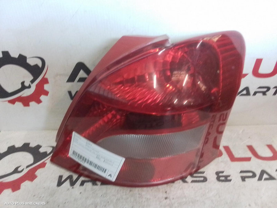 2006 Toyota Yaris Right Taillight