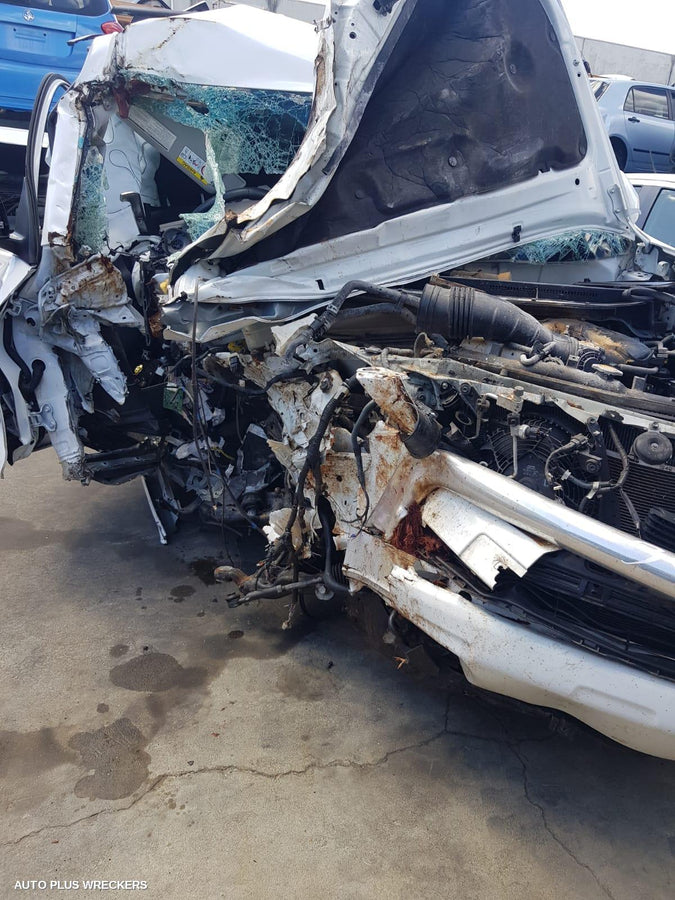 2013 Toyota Prado Right Rear Door Window