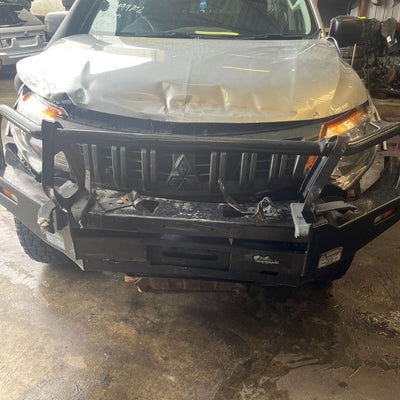 2018 Mitsubishi Triton Left Driveshaft