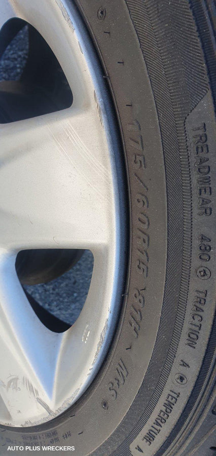 2008 NISSAN MICRA LEFT FRONT DOOR