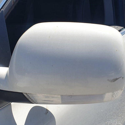 2004 Volkswagen Touareg Left Guard