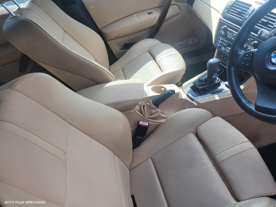 2005 Bmw X3 Left Rear Door Sliding