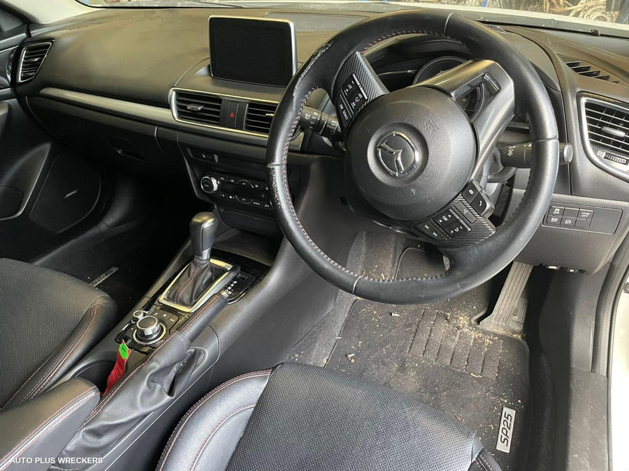 2016 Mazda 3 Left Front Door Window