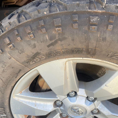 2017 TOYOTA PRADO PWR DR WIND SWITCH