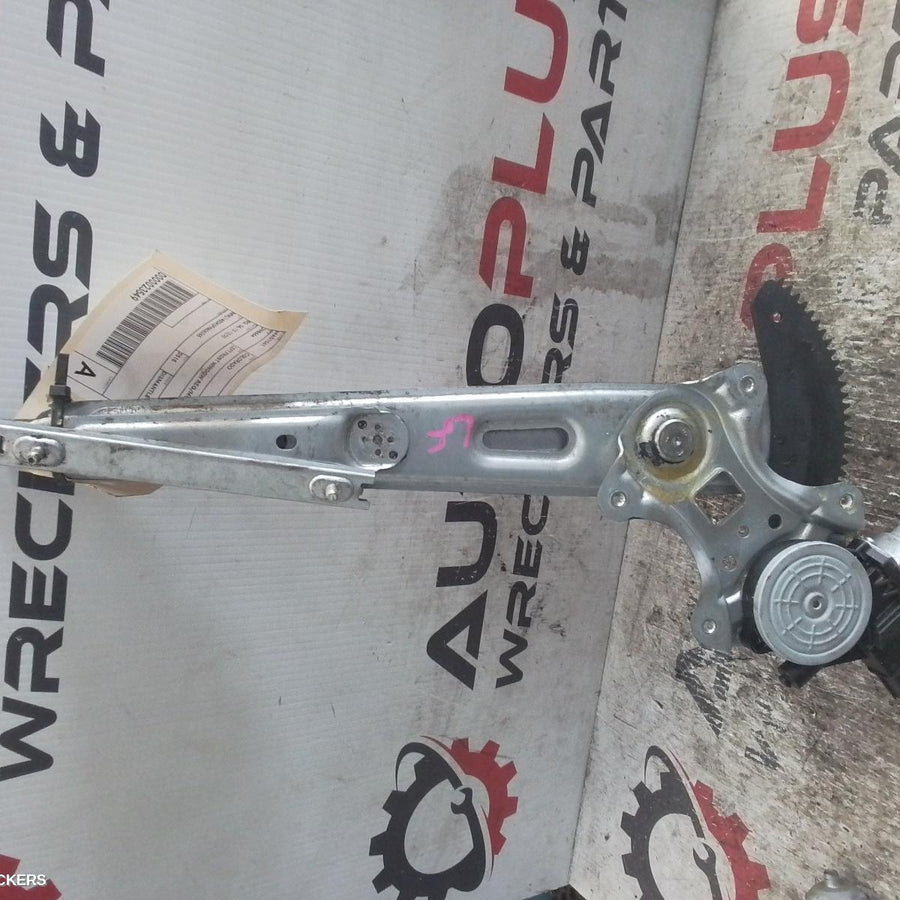 2012-2016 Holden Colorado Left Front Window Reg Motor