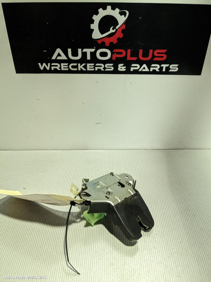 2013 Kia Optima Door Boot Gate Lock