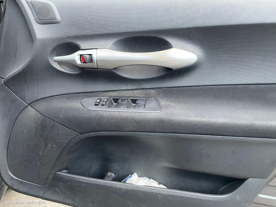 2011 TOYOTA COROLLA WASHER BOTTLE