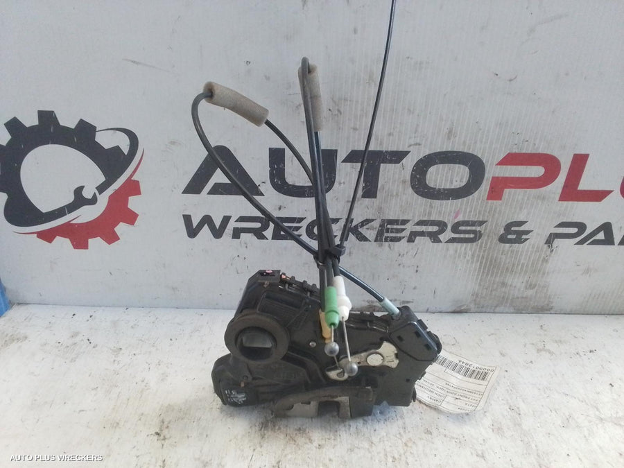 2006-2011 Toyota Camry Door Boot Gate Lock