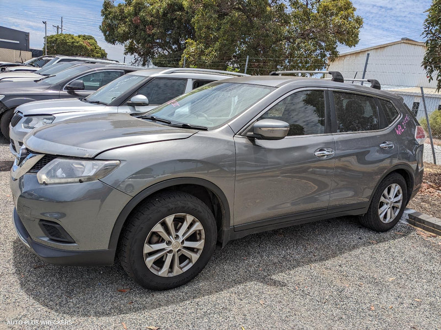 2014 Nissan Xtrail Rear Garnish