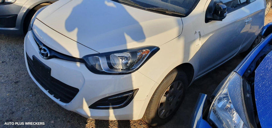 2013 Hyundai I20 Left Front Door Window