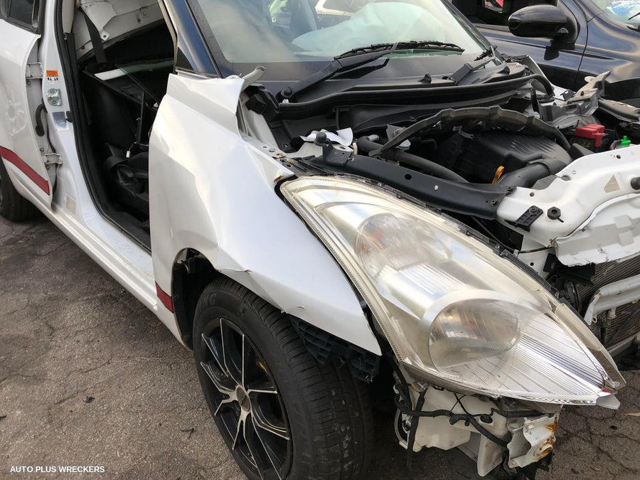 2014 Suzuki Swift Left Rear 1 4 Door Glass