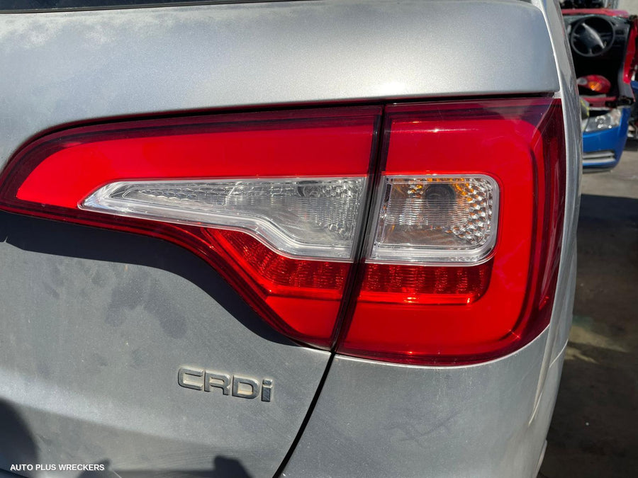 2014 Kia Sorento Right Front Door Window