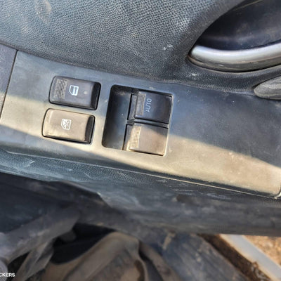 2012-2020 Holden Colorado Left Front Door Window