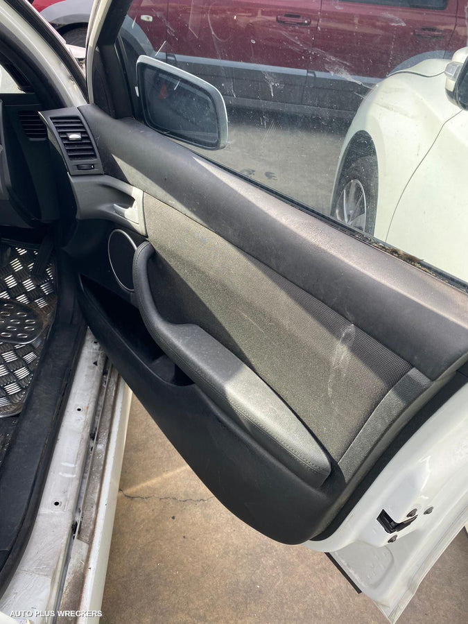 2012 Holden Commodore Radio Cd Dvd Sat Tv