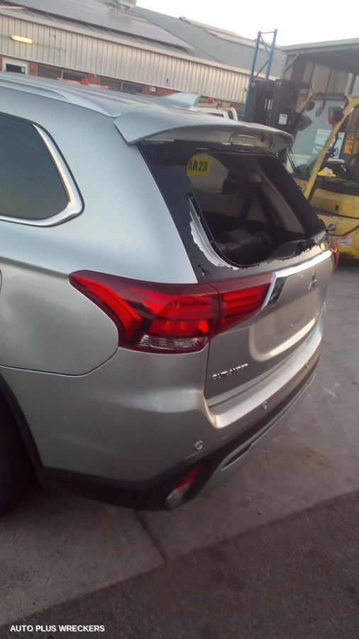 2020 Mitsubishi Outlander Instrument Cluster