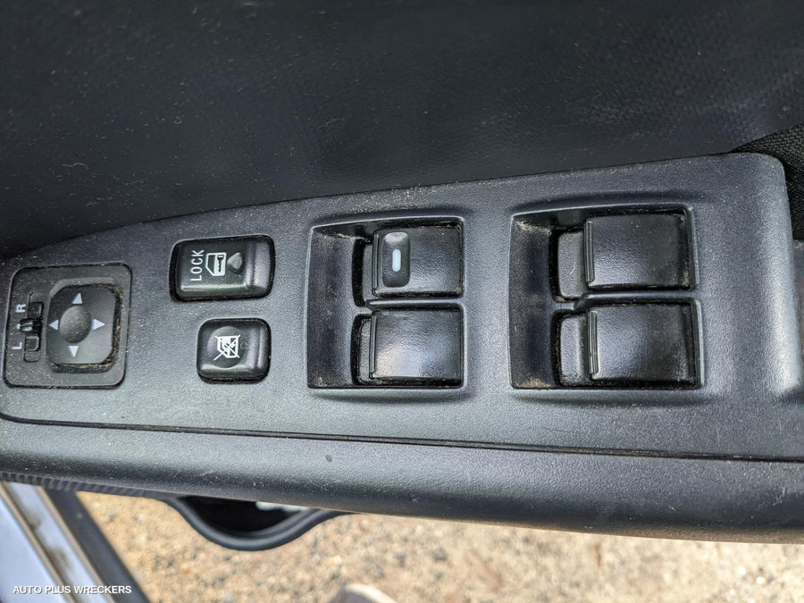 2008 MITSUBISHI OUTLANDER RIGHT FRONT WINDOW REG MOTOR