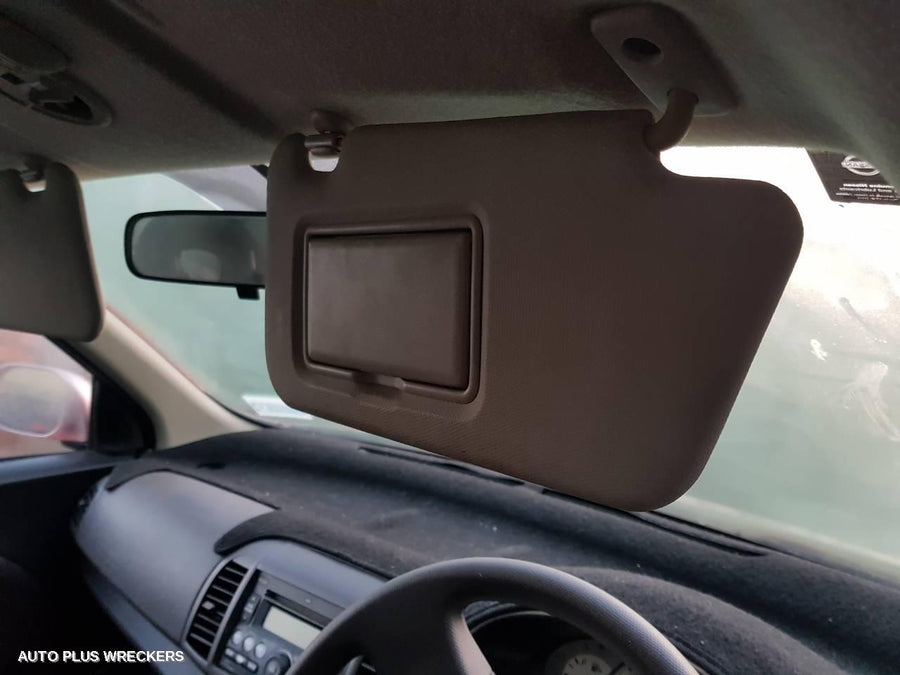 2009 NISSAN MICRA ANTENNA