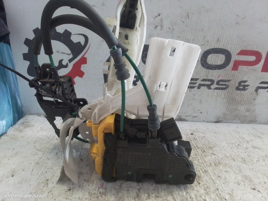 2015 Hyundai I30 Door Boot Gate Lock