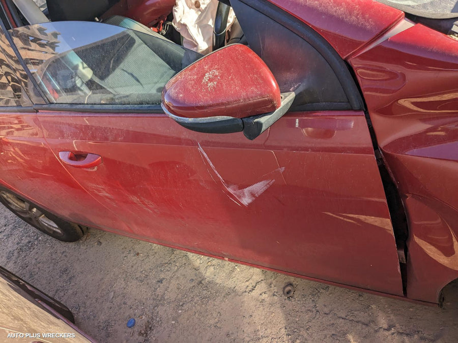 2009 Volkswagen Golf Left Rear Door Sliding