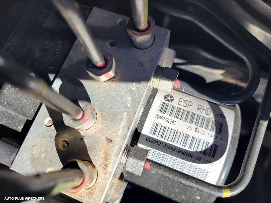 2010 Dodge Journey Right Front Door