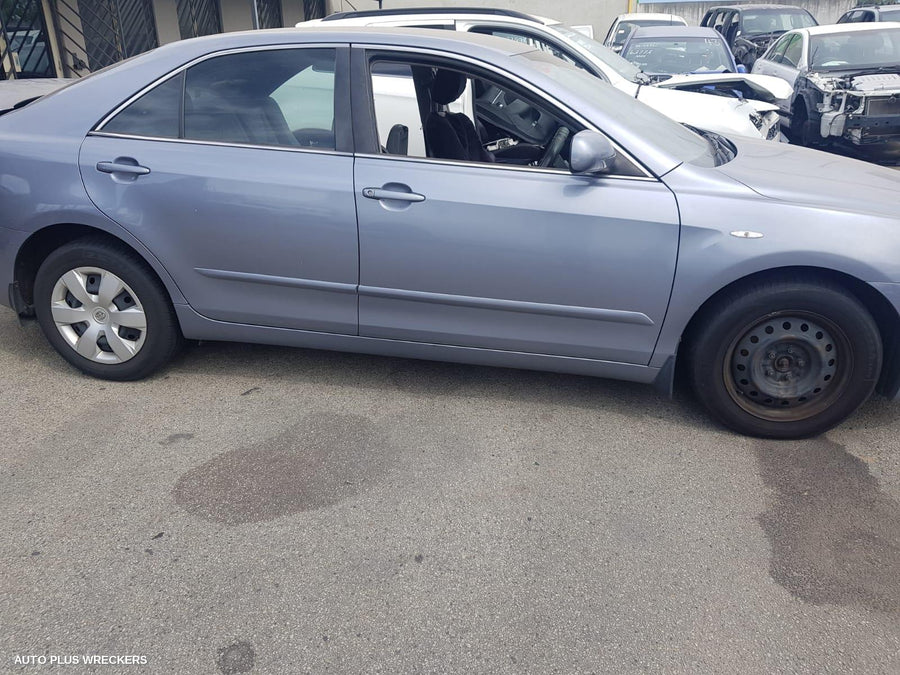 2006-2011 Toyota Camry Right Guard