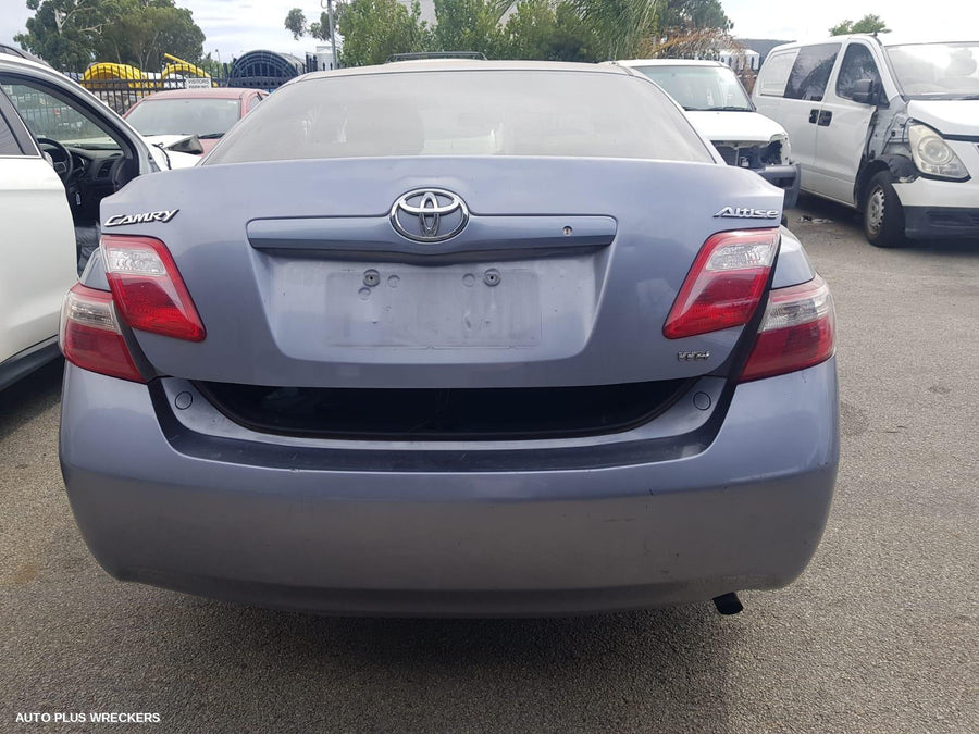 2006-2011 Toyota Camry Right Guard