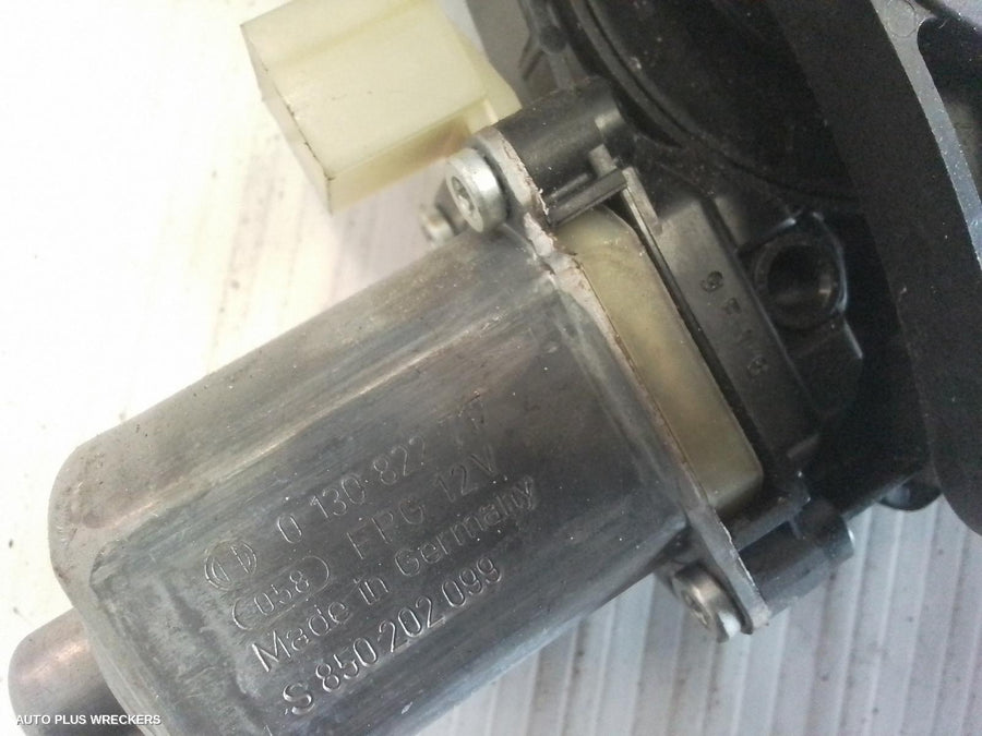 2012-2020 Volkswagen Golf Left Front Window Reg Motor