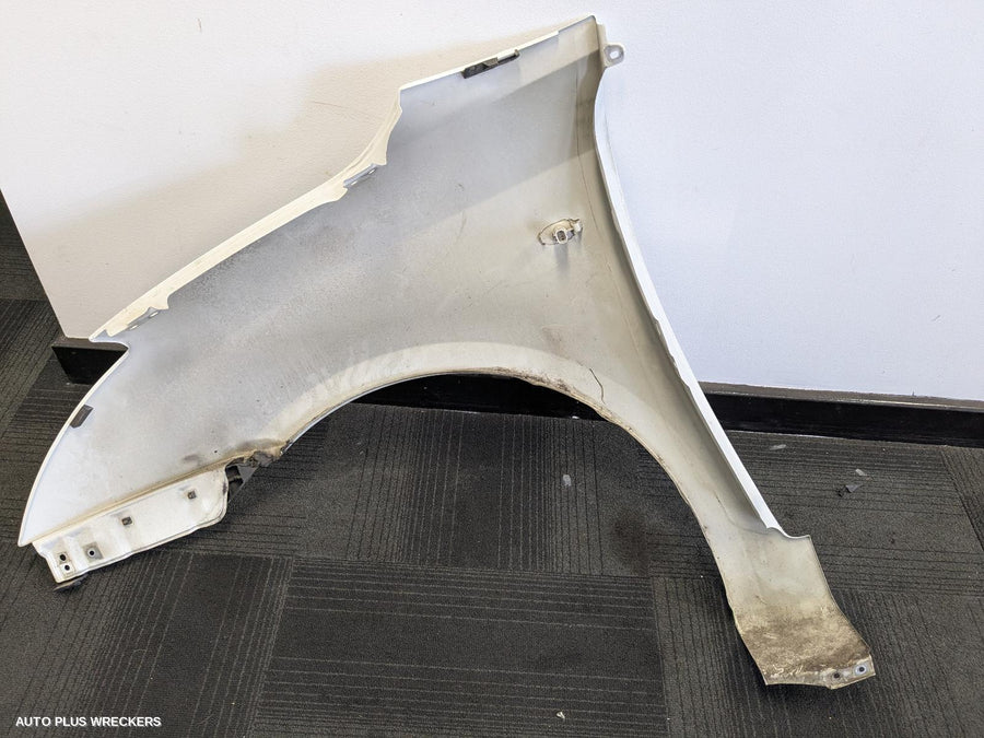2007-2011 Suzuki Swift Right Guard