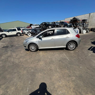 2007-2009 Toyota Corolla Right Headlamp