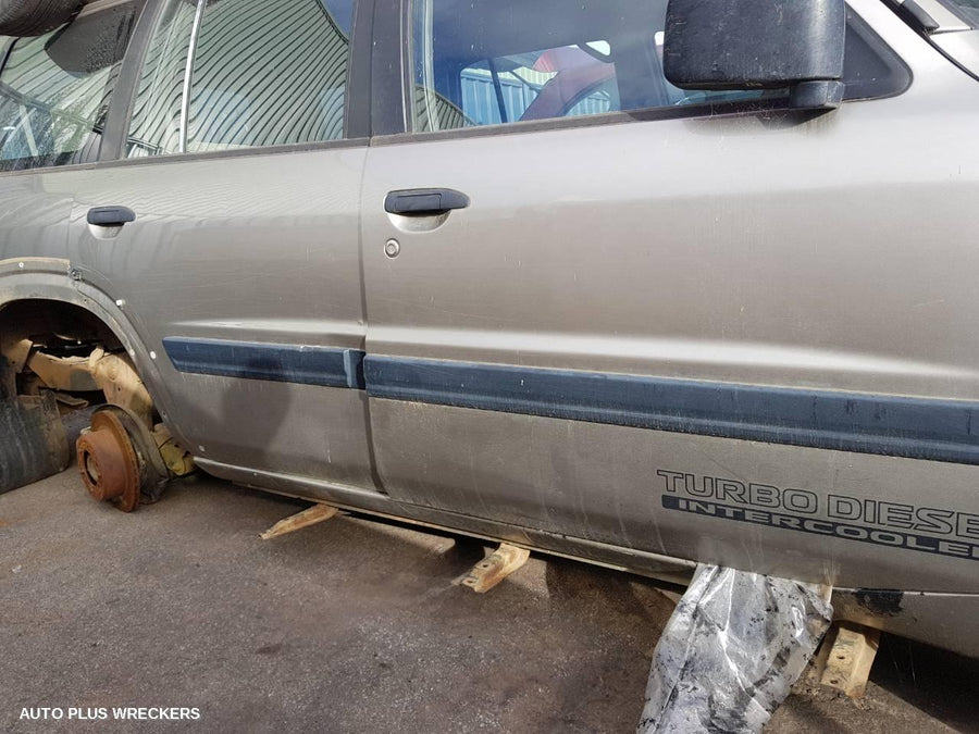 2000 Nissan Patrol A C Condenser