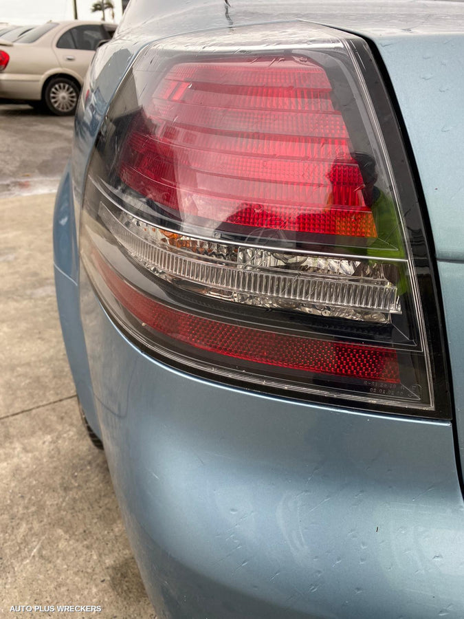 2007 Holden Commodore Right Door Mirror