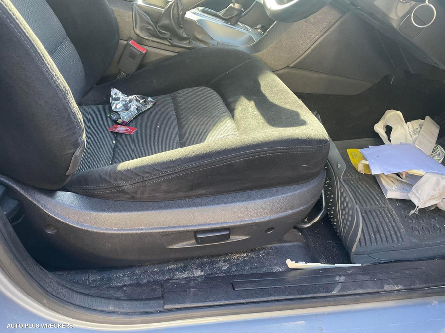 2008 Ford Falcon Left Front Door Window