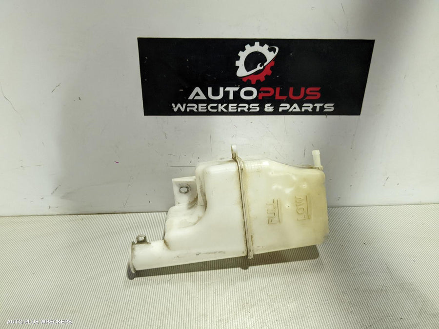 2011 MAZDA 2 OVERFLOW BOTTLE