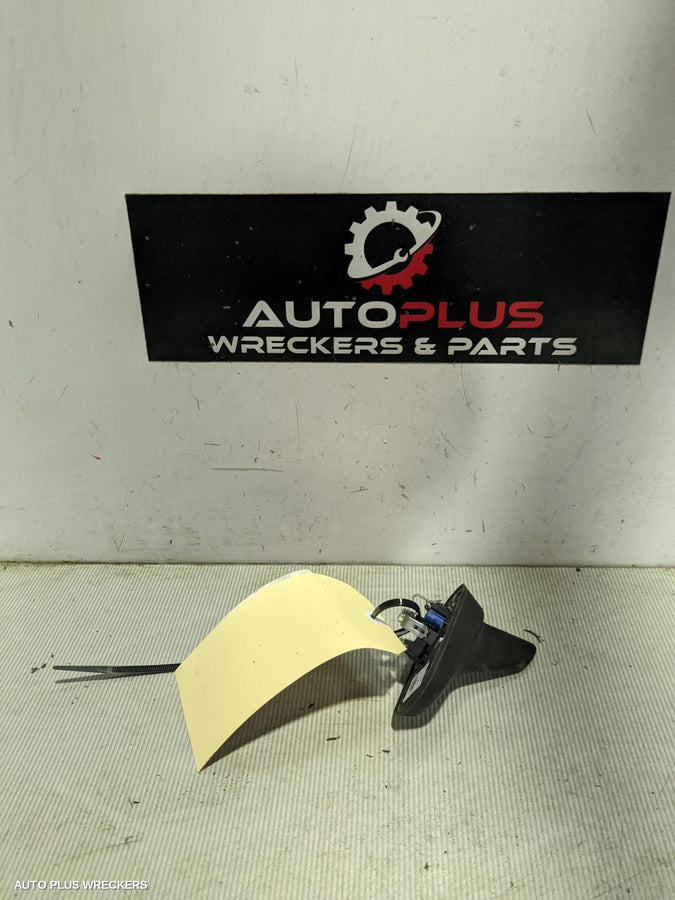 2016 VOLKSWAGEN TIGUAN ANTENNA