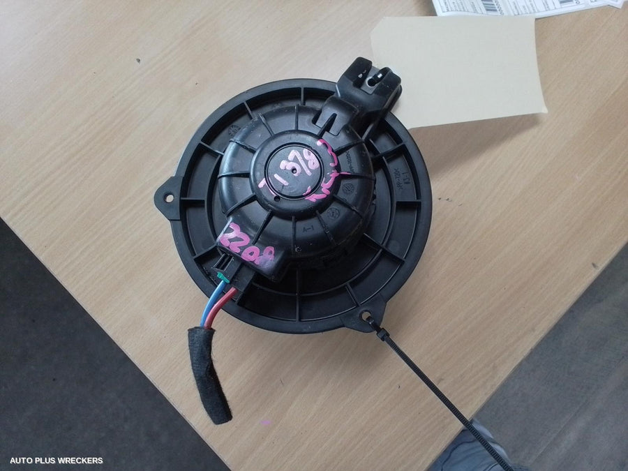 2017 Kia Sorento Heater Fan Motor