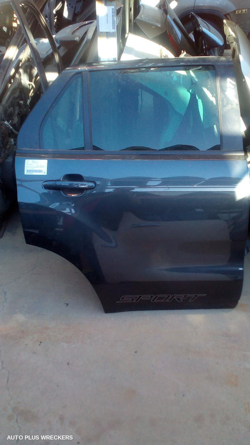 2020 Ford Everest Right Rear Door Sliding