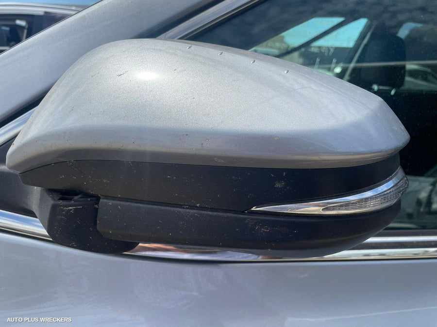 2015 Toyota Kluger Fan