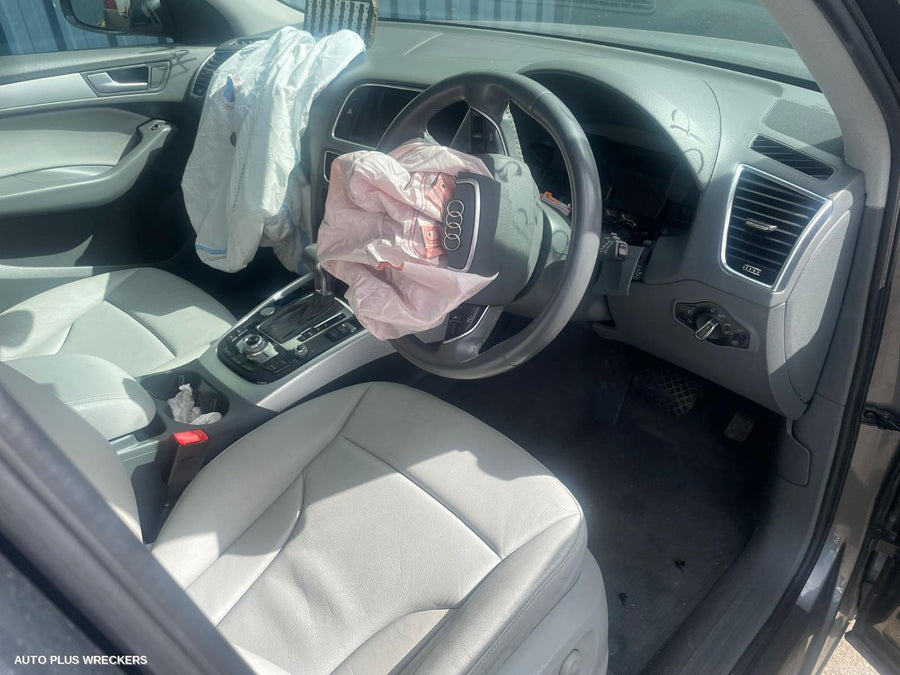 2015 Audi Q5 Right Rear Door Sliding