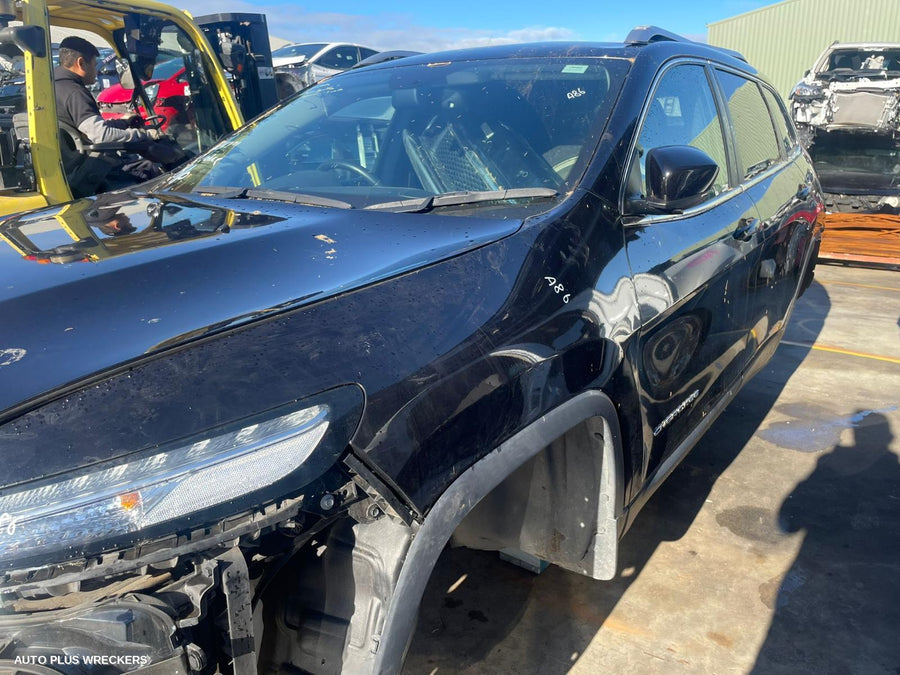 2015 Jeep Cherokee Left Door Mirror